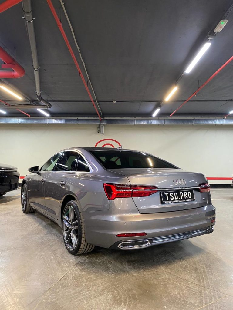 Audi A6 3.0L 245 2021 21,500км